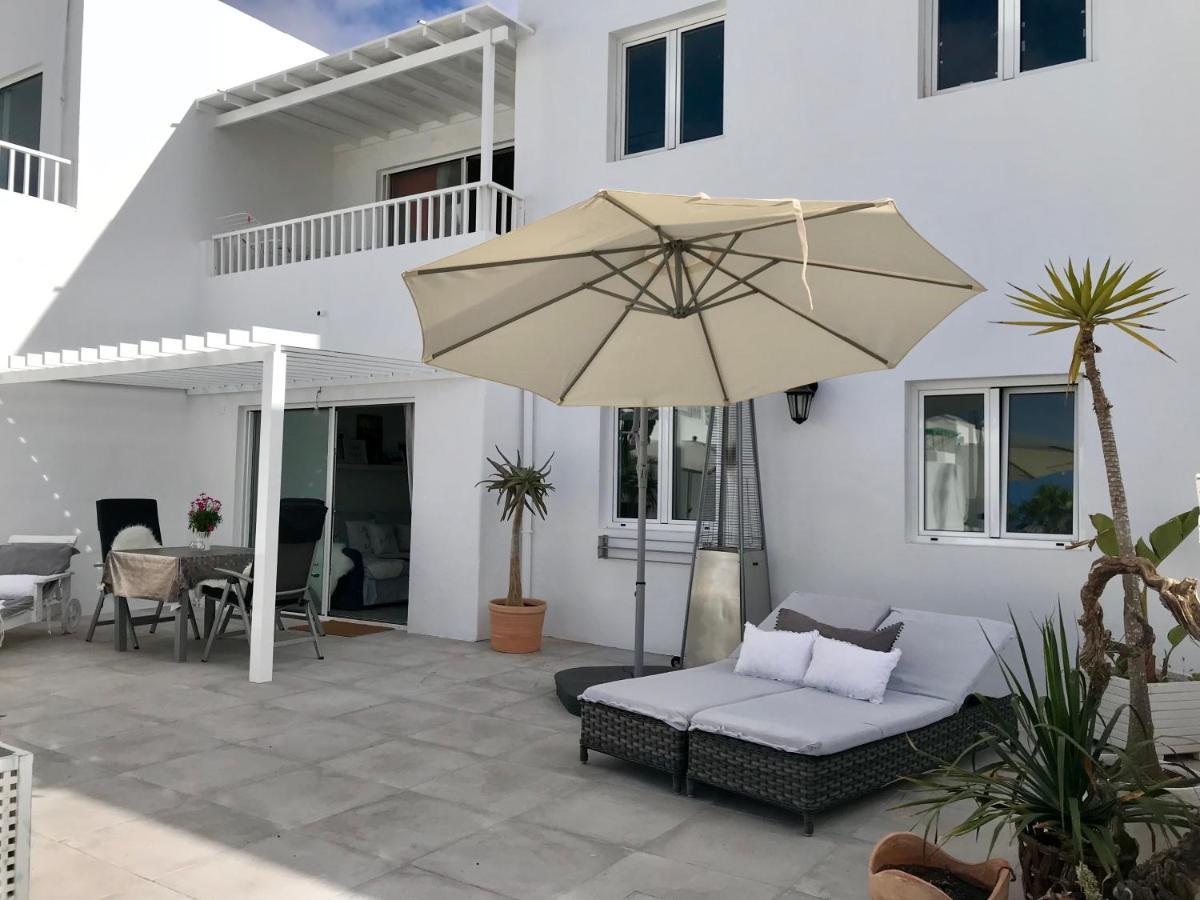 Romantic Casa Blanca Costa Teguise Exterior photo